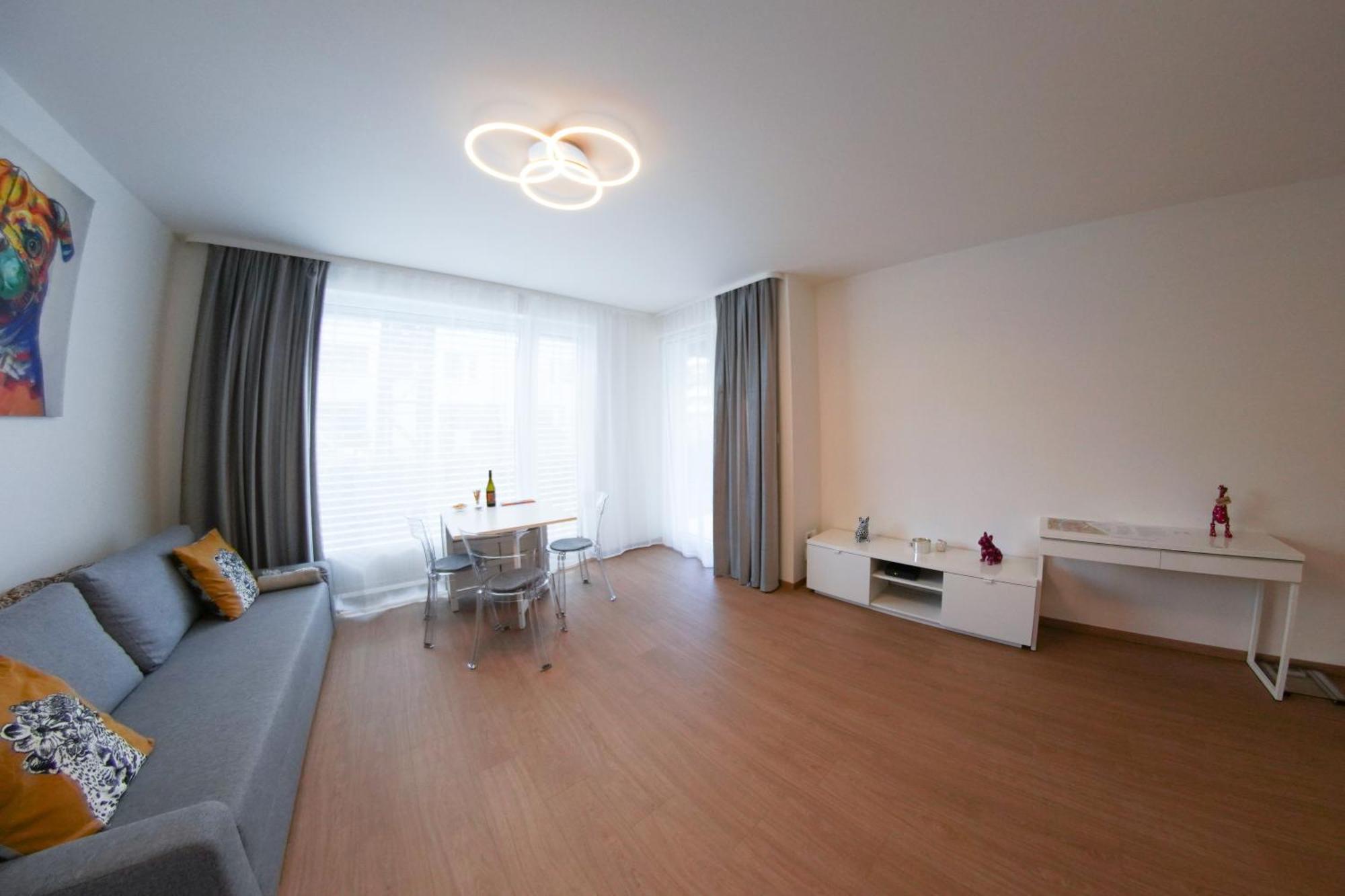 Holesovice Delight: Modern Comfort With A Twist In Prague 7 Dış mekan fotoğraf